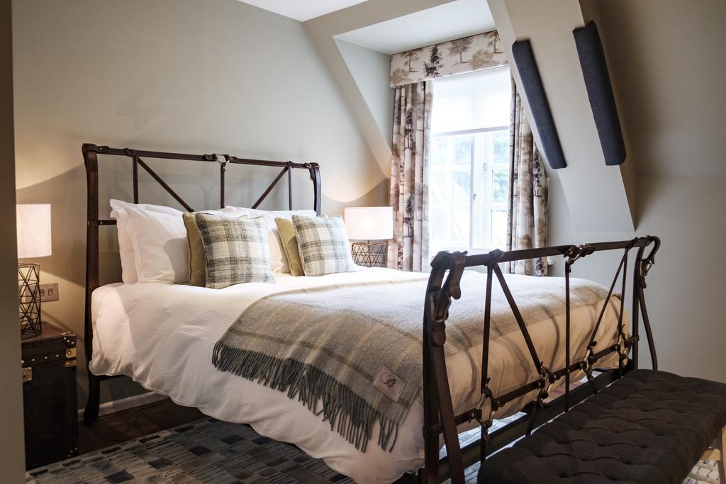 The Princess Royal Farnham  Extérieur photo